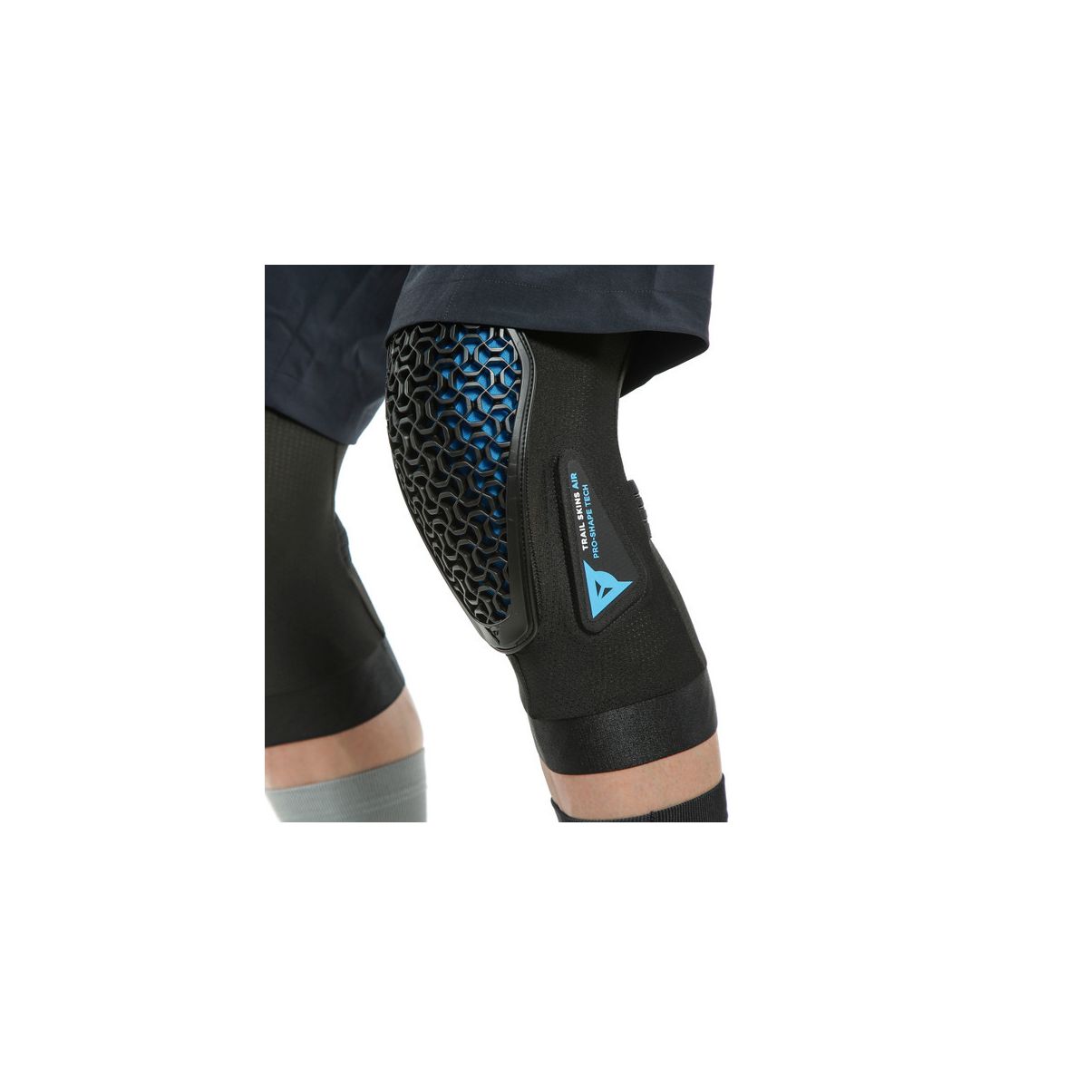 lateral izquierdo de las Rodilleras Dainese Trail Skins Air de mtb enduro y ebike